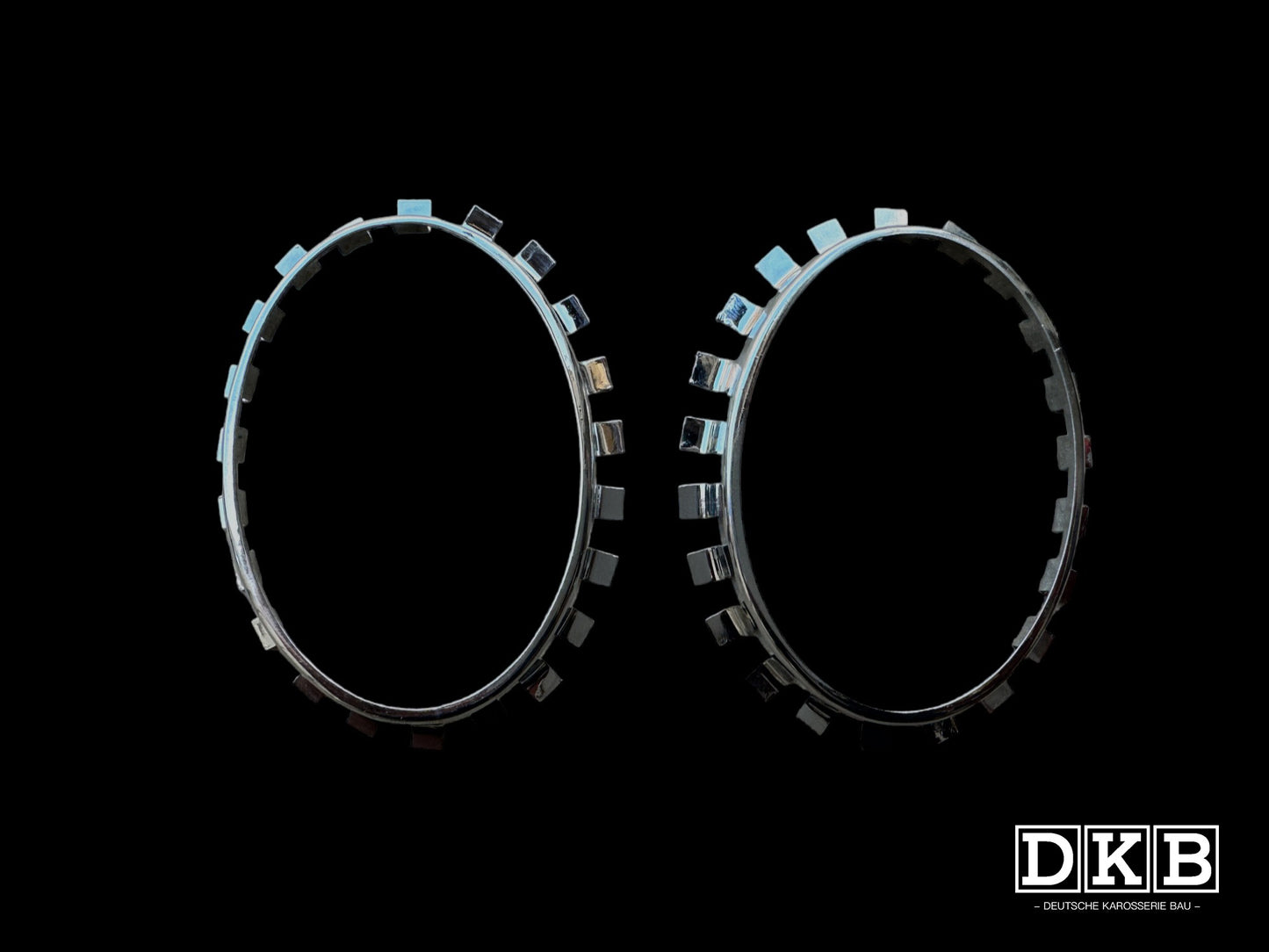 Heart Taillight Bezels, Beetle, Zwitter & Oval, 1952-55, Pair