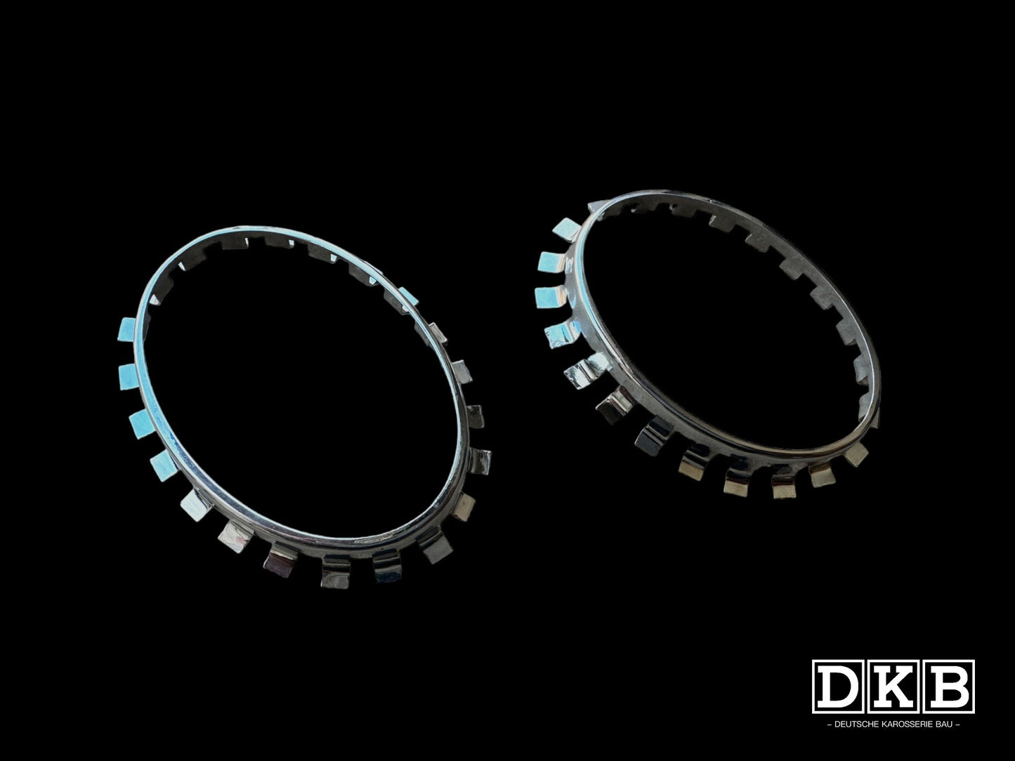 Heart Taillight Bezels, Beetle, Zwitter & Oval, 1952-55, Pair